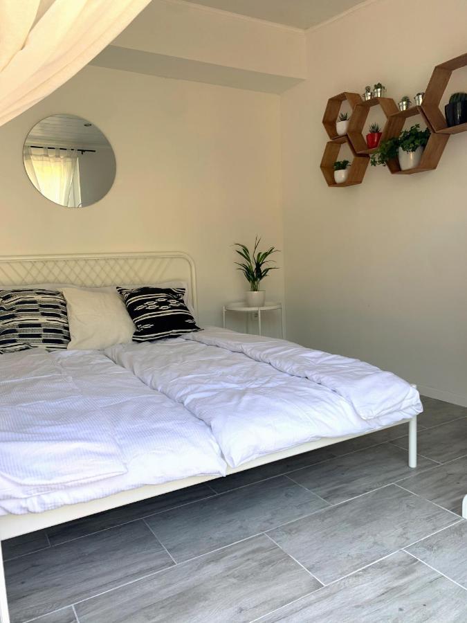Aranykert Apartmanok Vének Exteriér fotografie