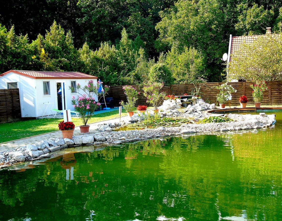Aranykert Apartmanok Vének Exteriér fotografie